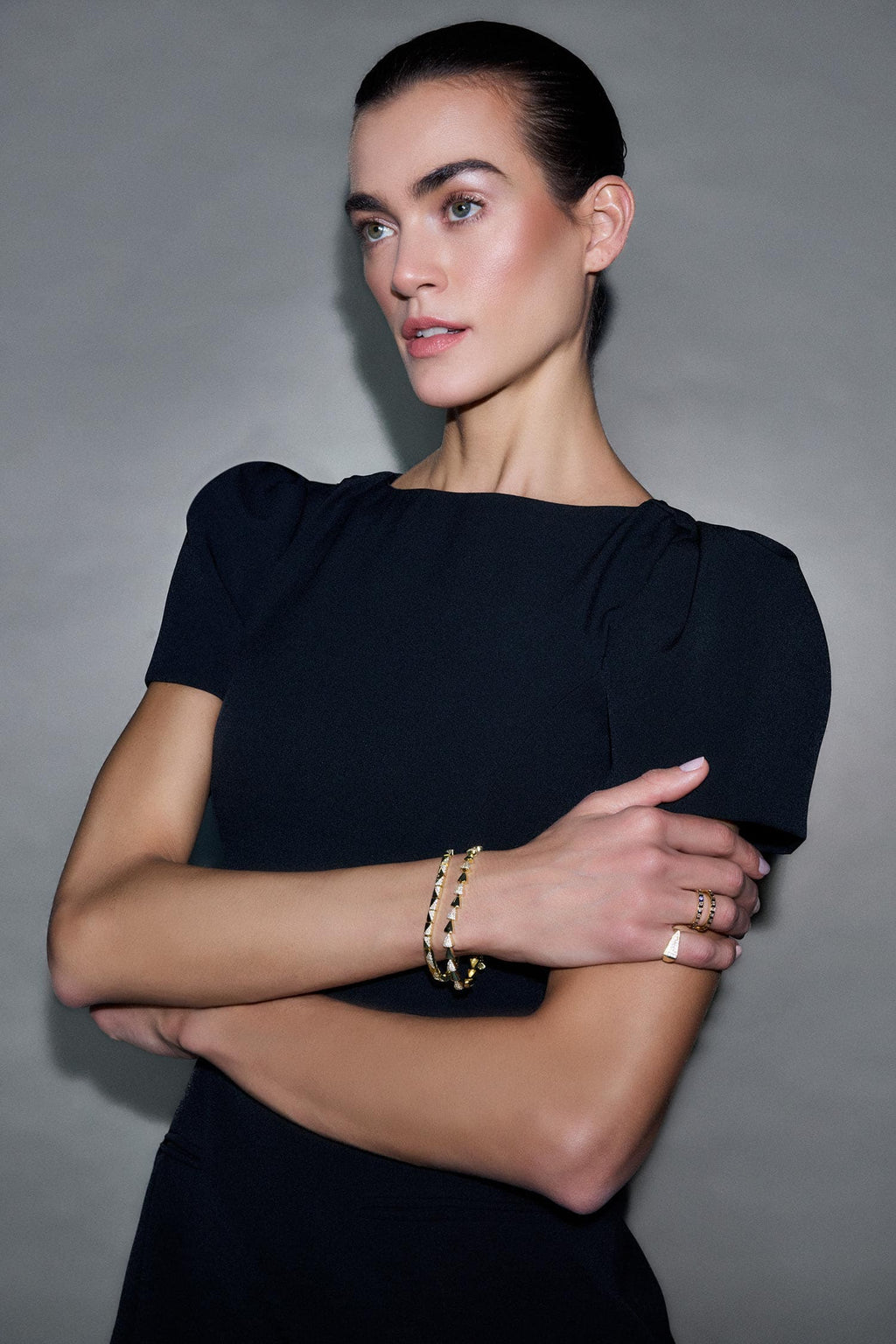 Reis X DeFacto Triangle Figure Gold Bracelet