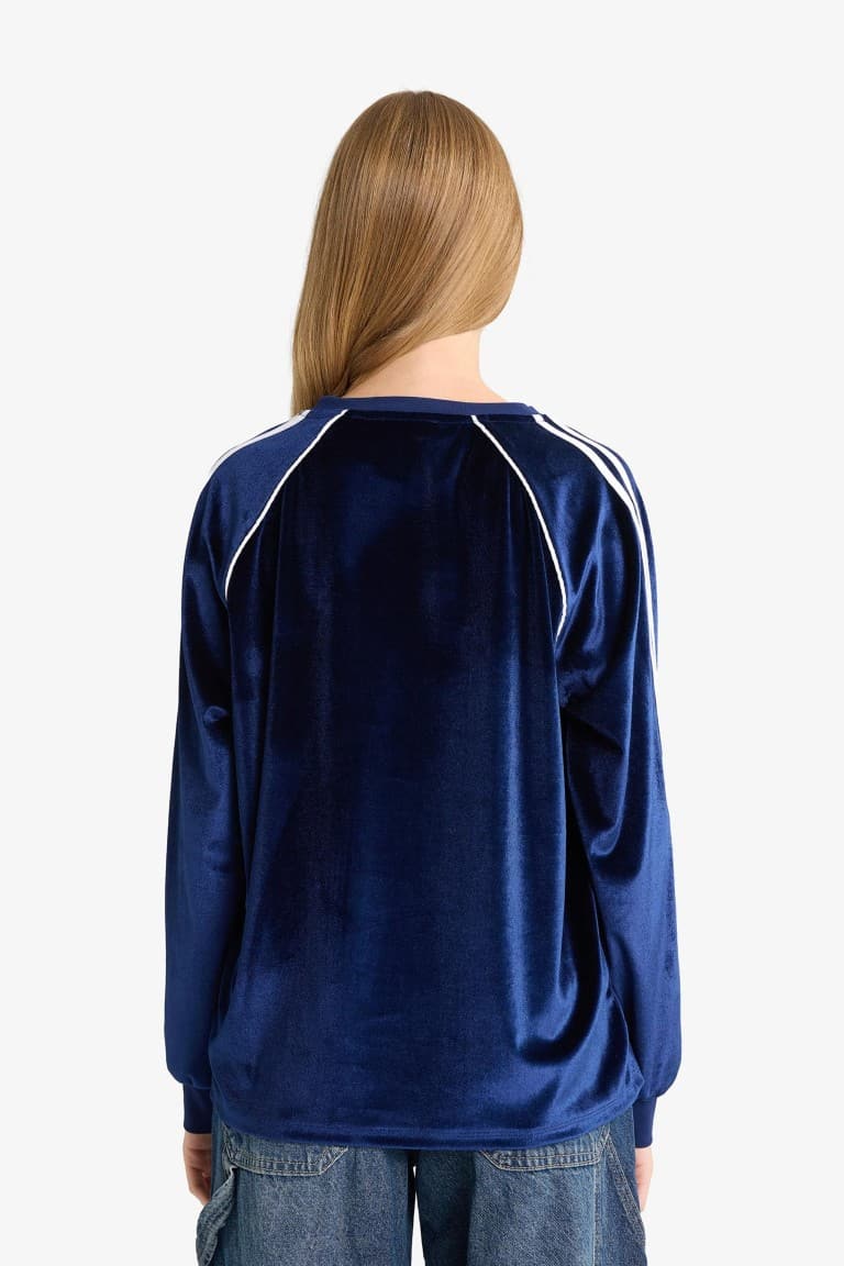 Oversize Wide Fit V-Neck Printed Velvet Sweatshirt