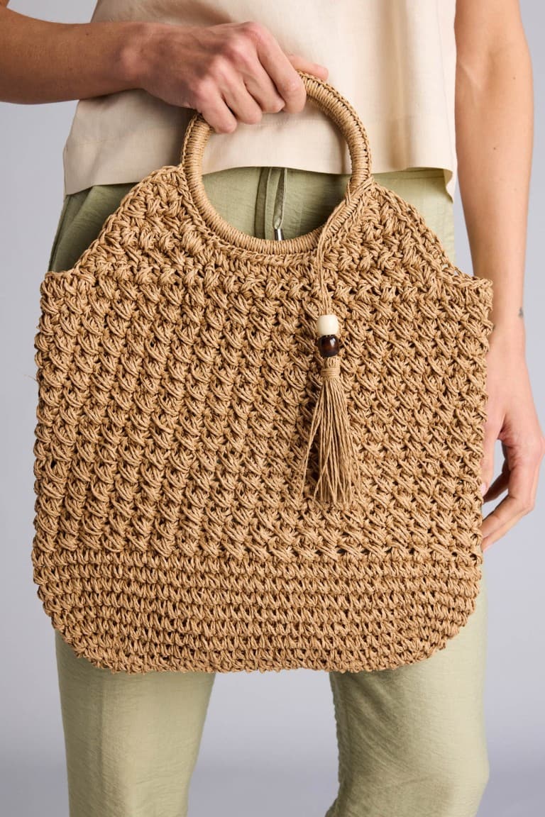Women Knitted Shoulder Bag Main image