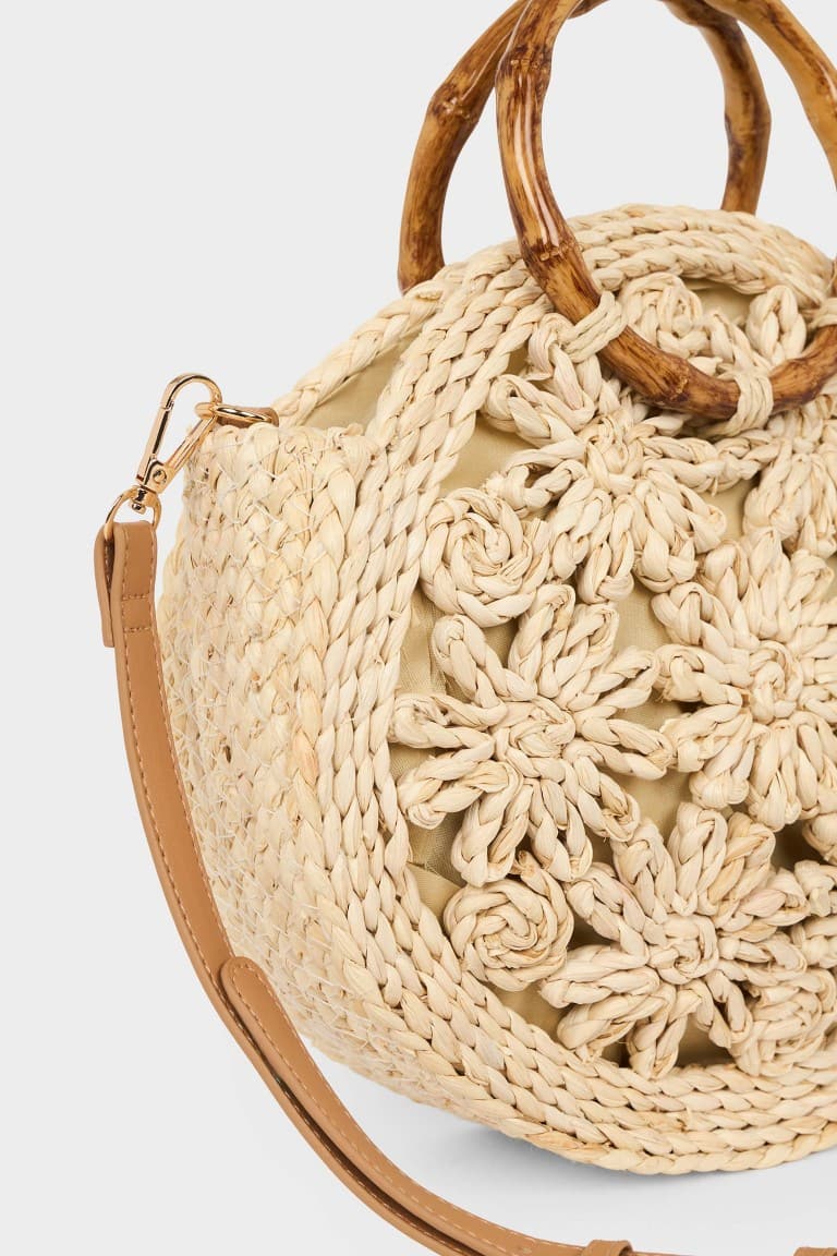 Women Knitted Floral Motif Shoulder Bag