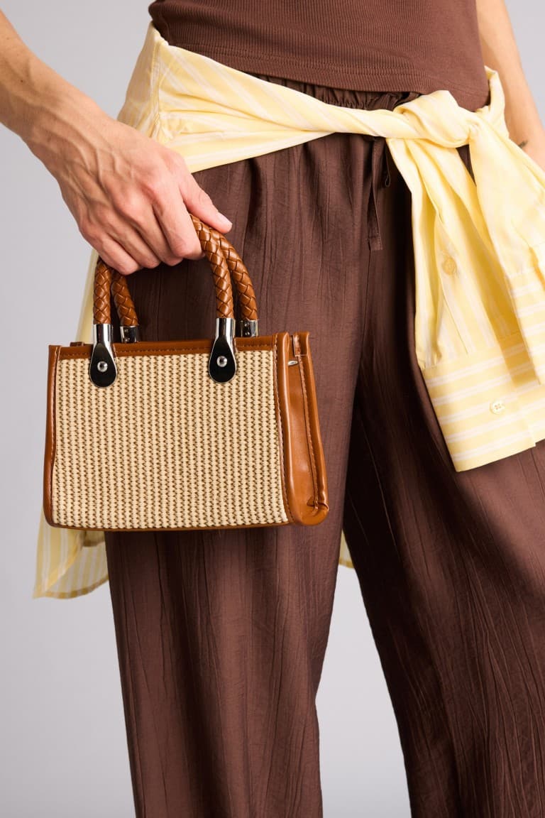 Women Knitted Handbag Main image