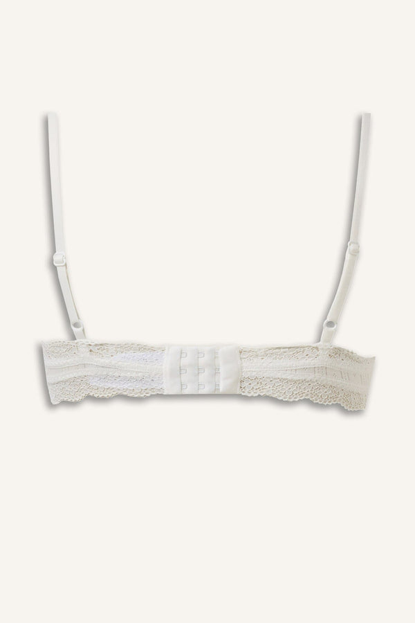 Lace Detailed Removable Cap Removable Padded Non-Wired White Closed Bralette