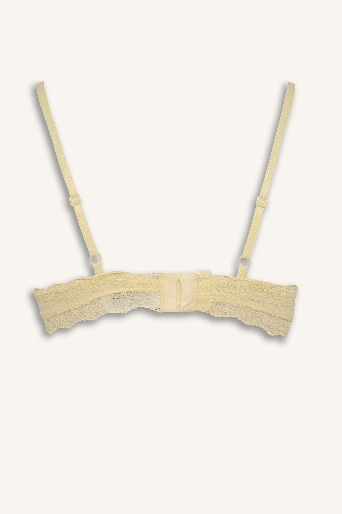 Lace Detailed Removable Cap Removable Padded Non-Wired White Closed Bralette