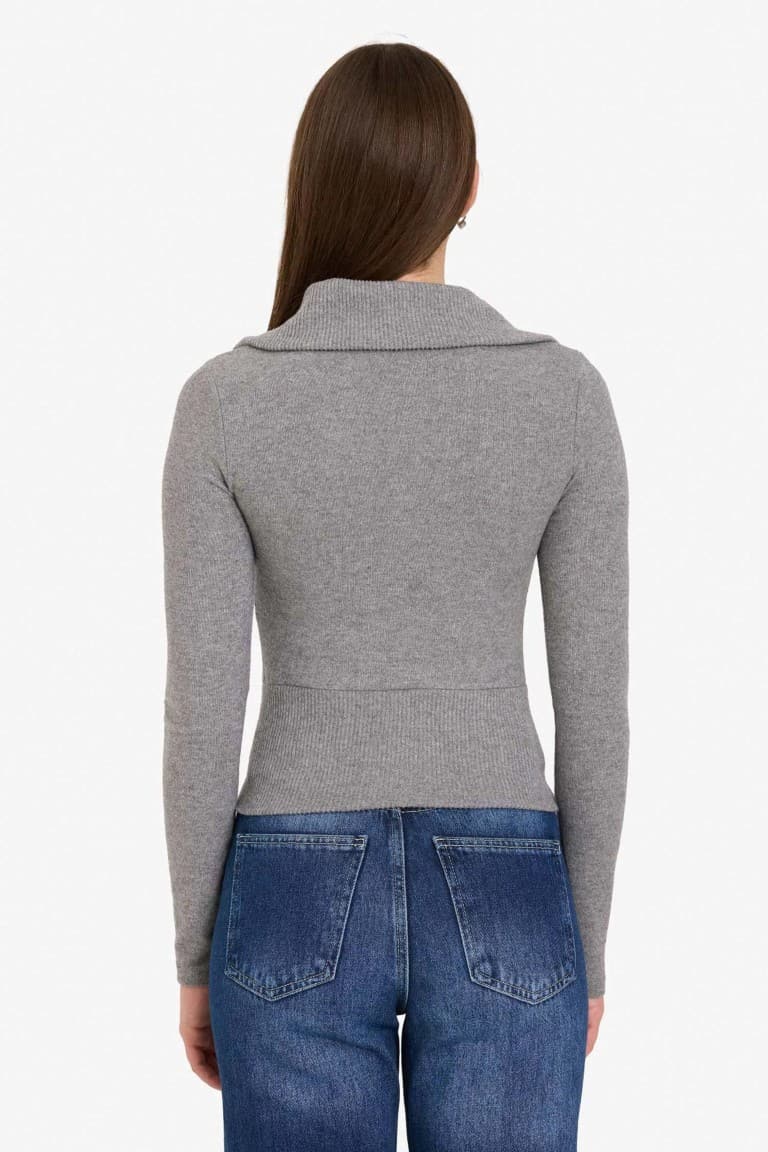 Fitted Half Turtleneck Cardigan