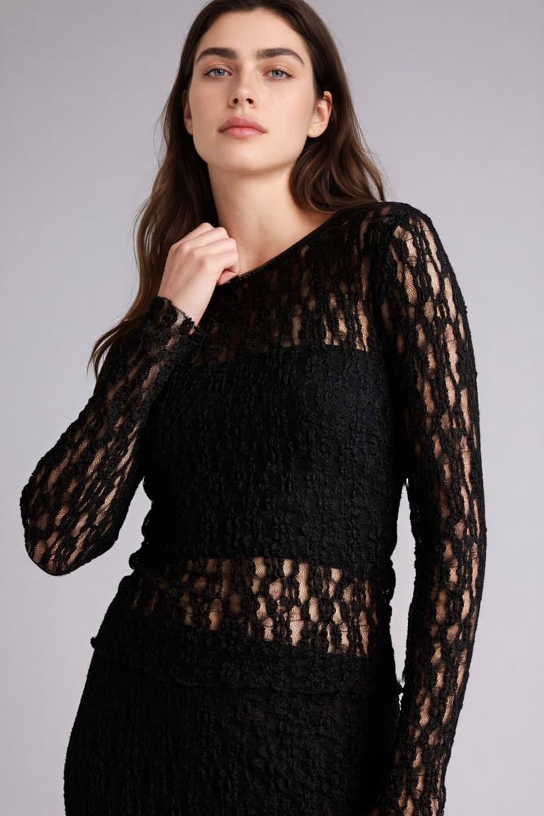 Fitted Lace T-Shirt