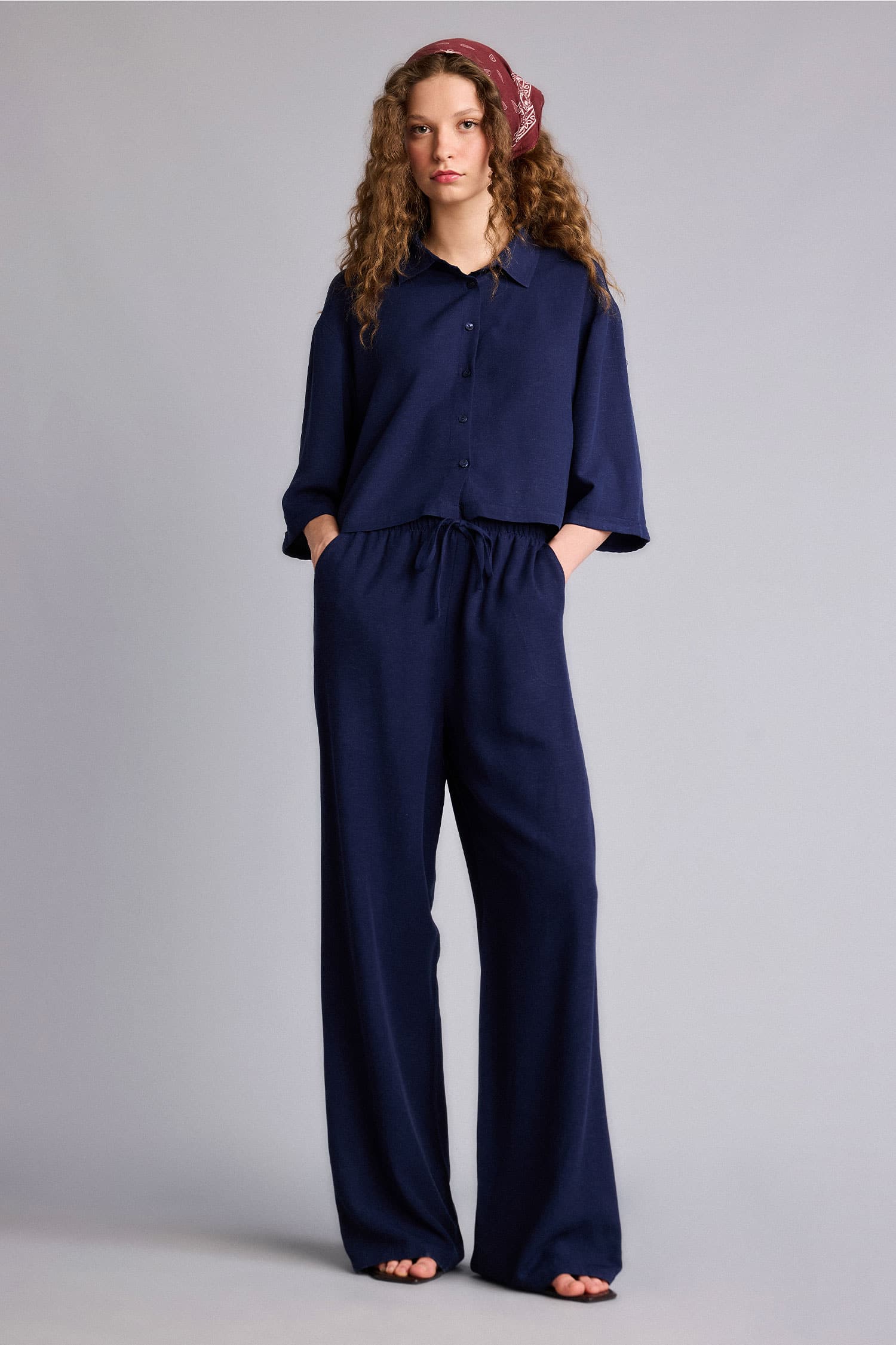 Oversize Linen Blend Shirt Secondary image