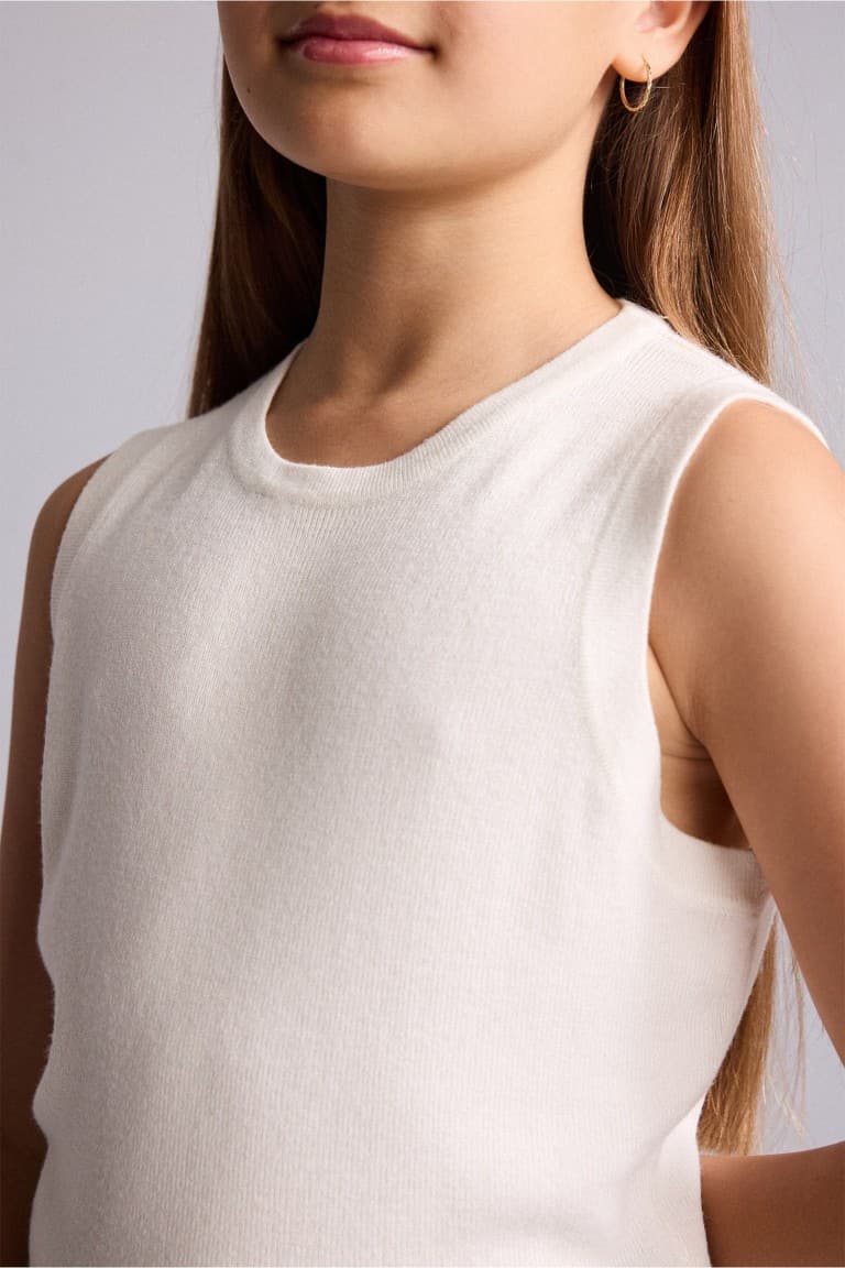 Halter Neck Rose Undershirt Girl