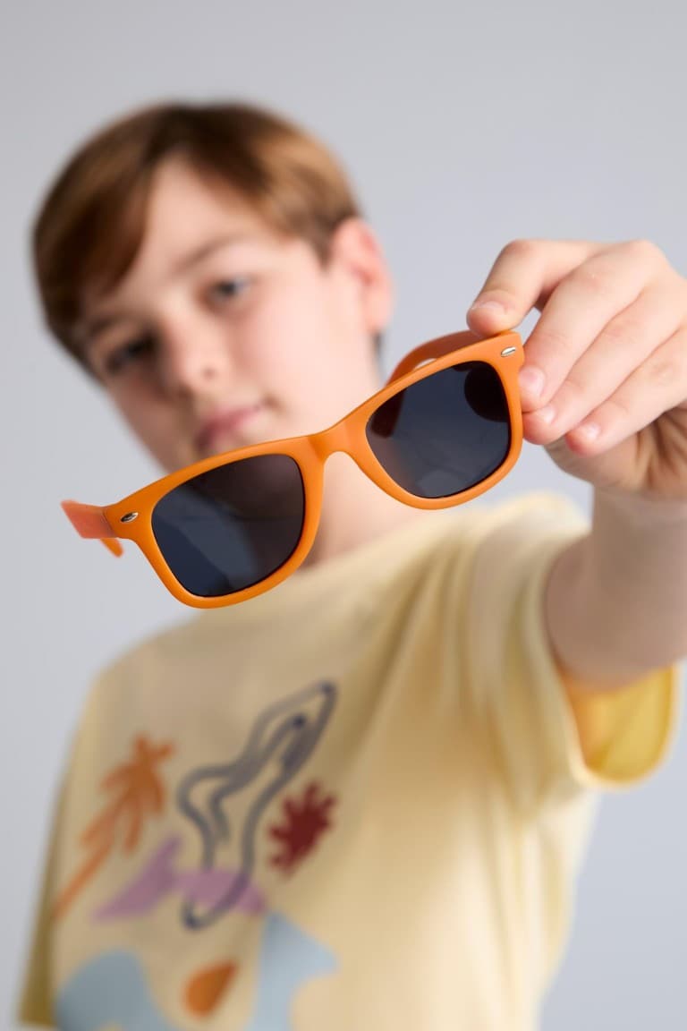 Sunglasses Boys Secondary image