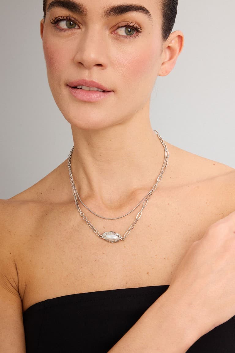 Women 2 Necklace