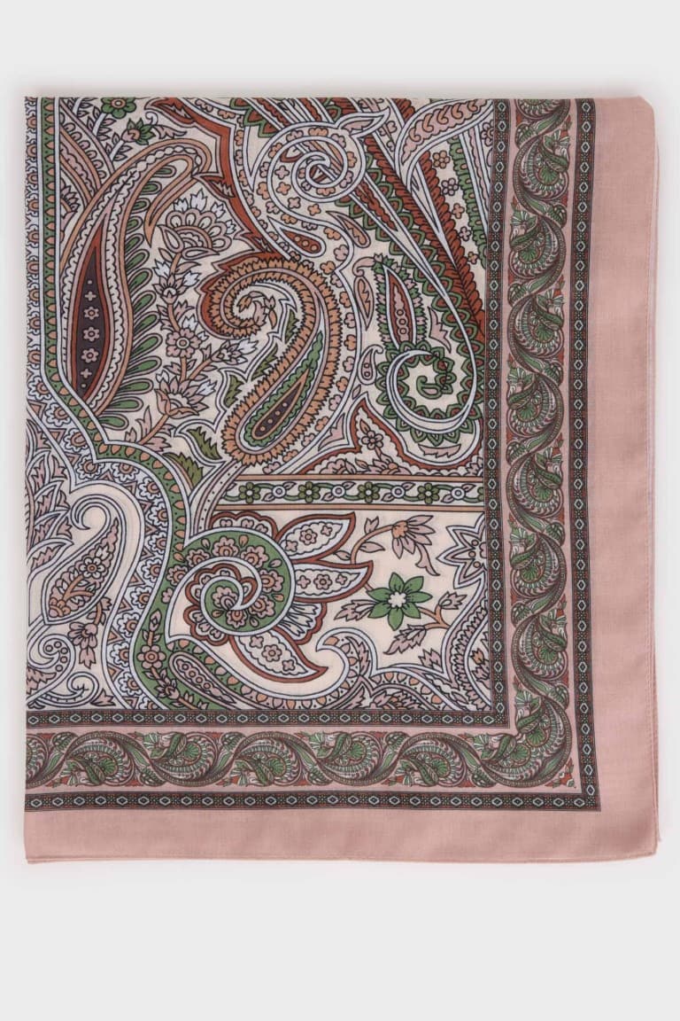 Women Patterned Shawl Secondary image