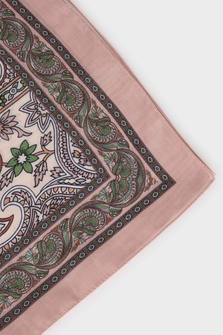 Women Patterned Shawl