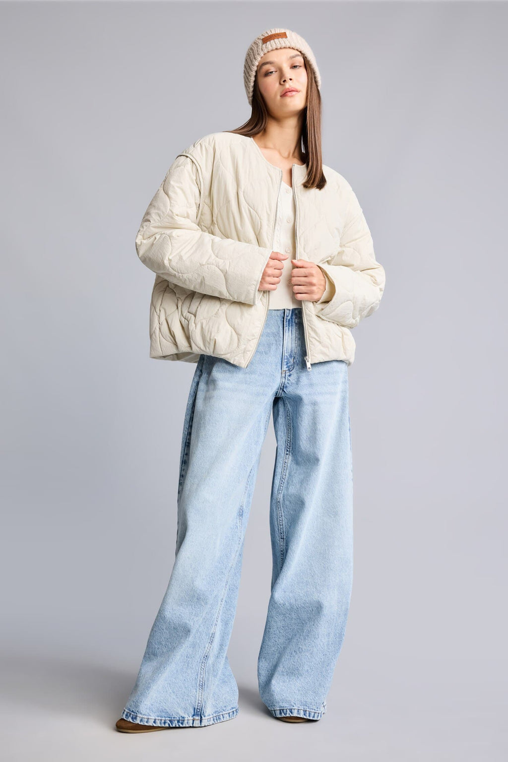 Water Repellent Quilted Stitched Zippered Balloon Fit Coat