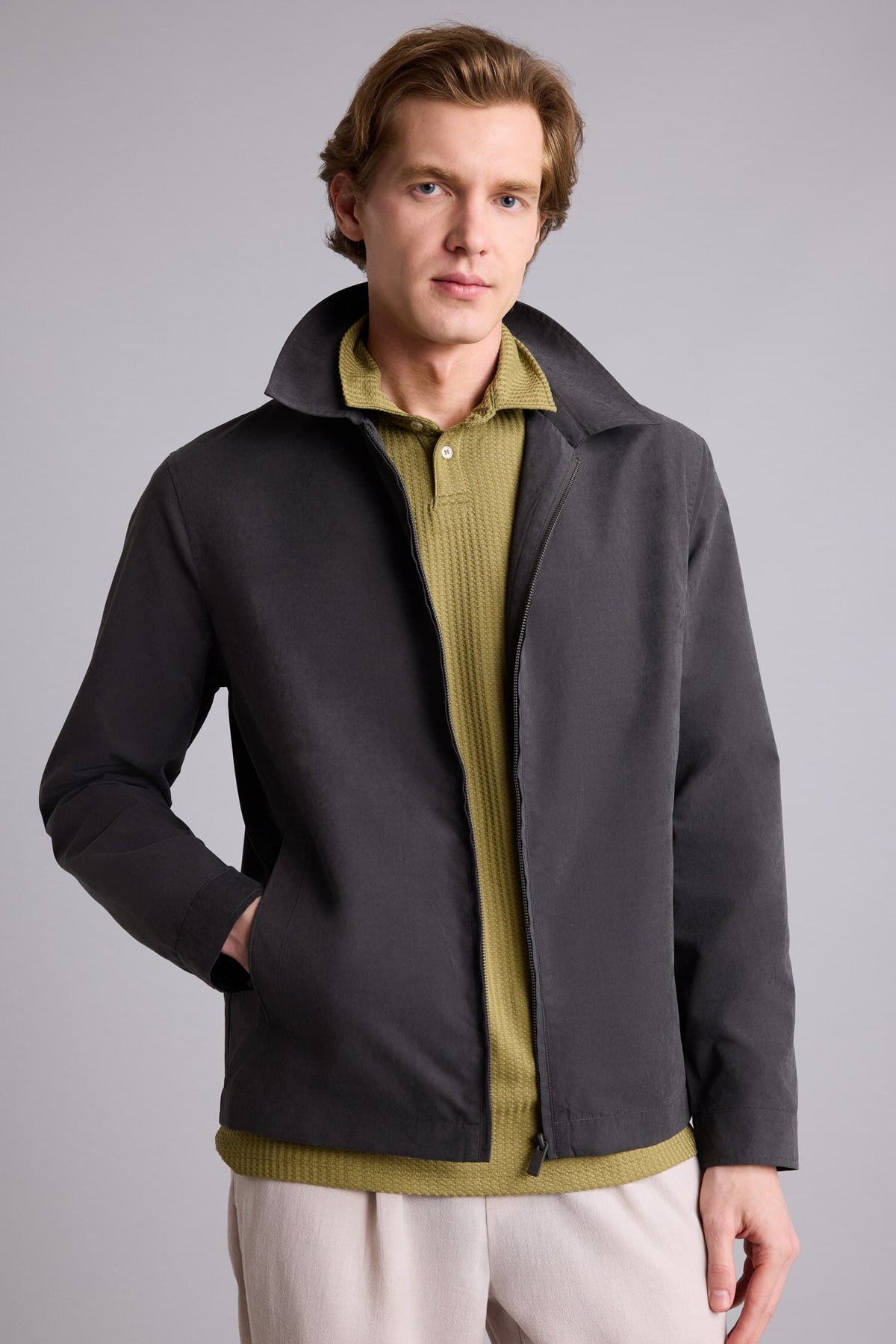 Ultra Light Slim Fit Polo Collar Zippered Coat