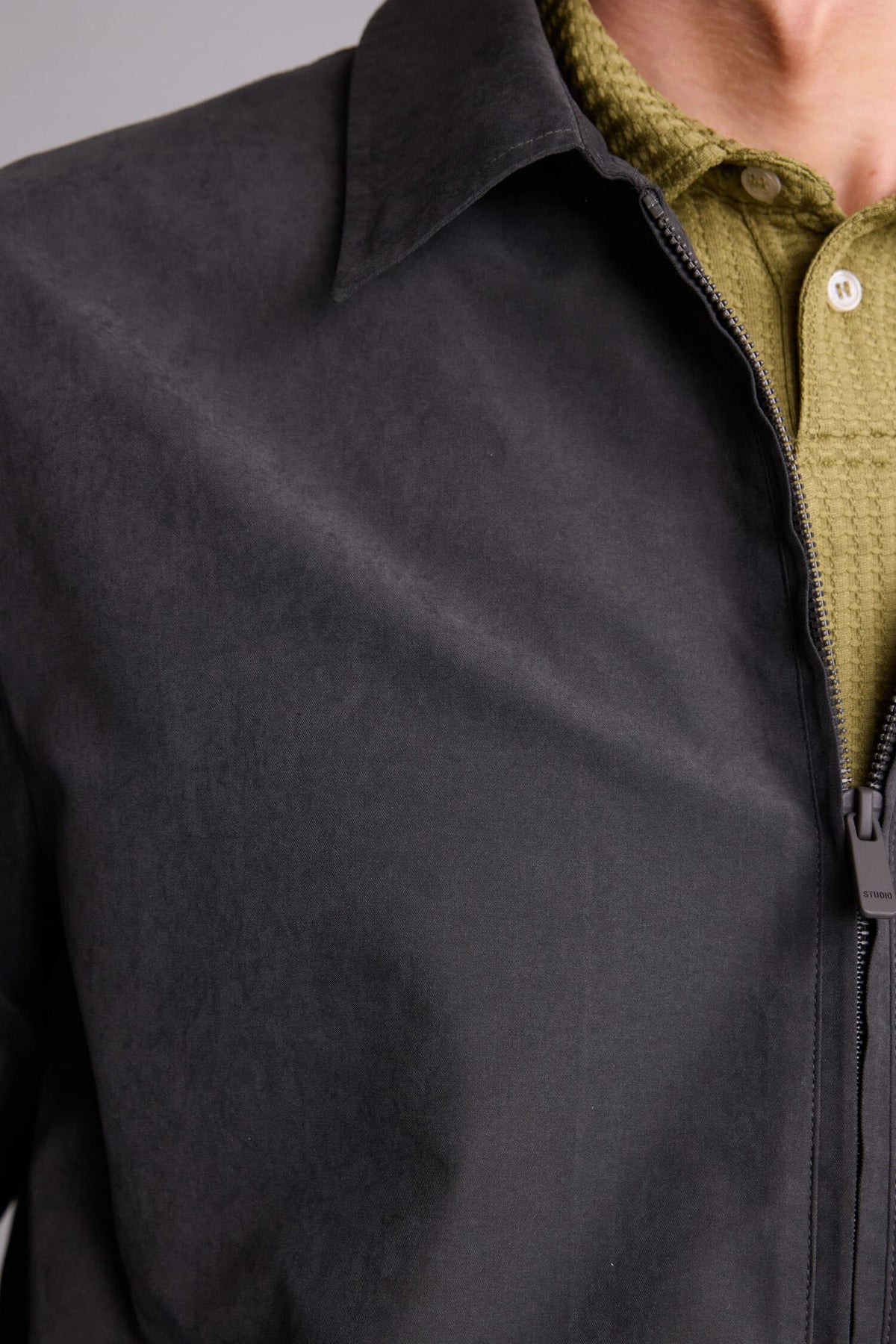 Ultra Light Slim Fit Polo Collar Zippered Coat