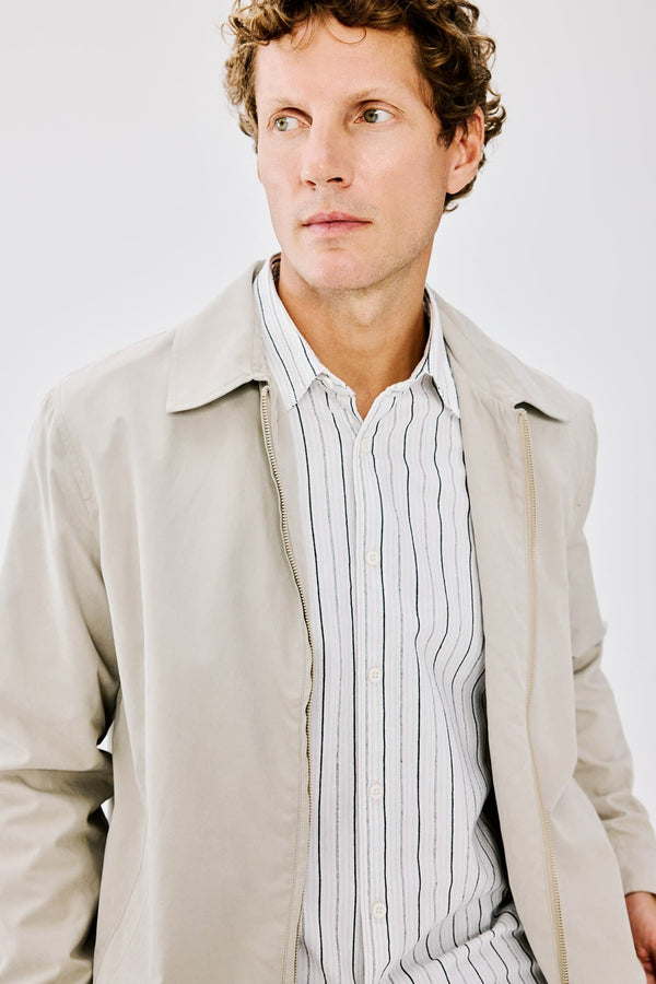 Ultra Light Slim Fit Polo Collar Zippered Coat