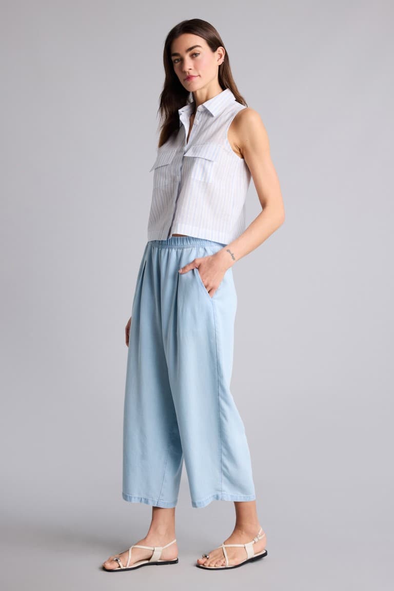 Barrel Fit High Waist Crop Fluid Fabric Light Blue Trousers