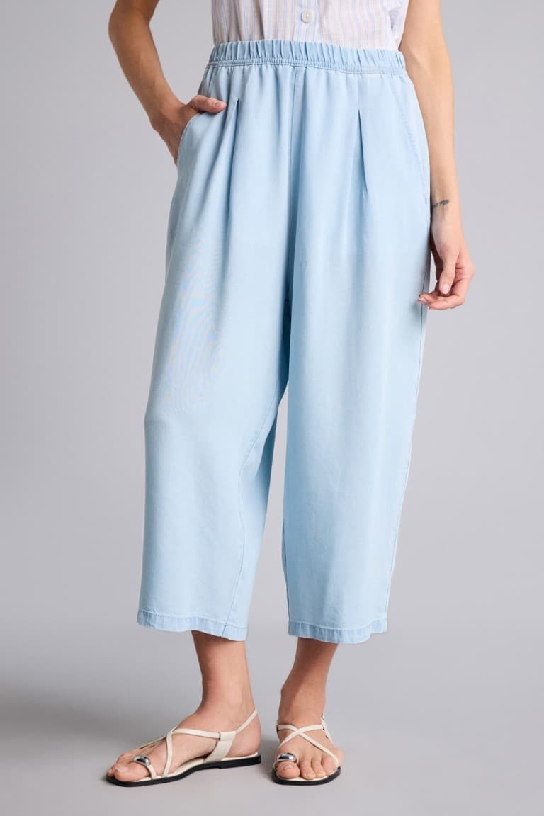 Barrel Fit High Waist Crop Fluid Fabric Light Blue Trousers