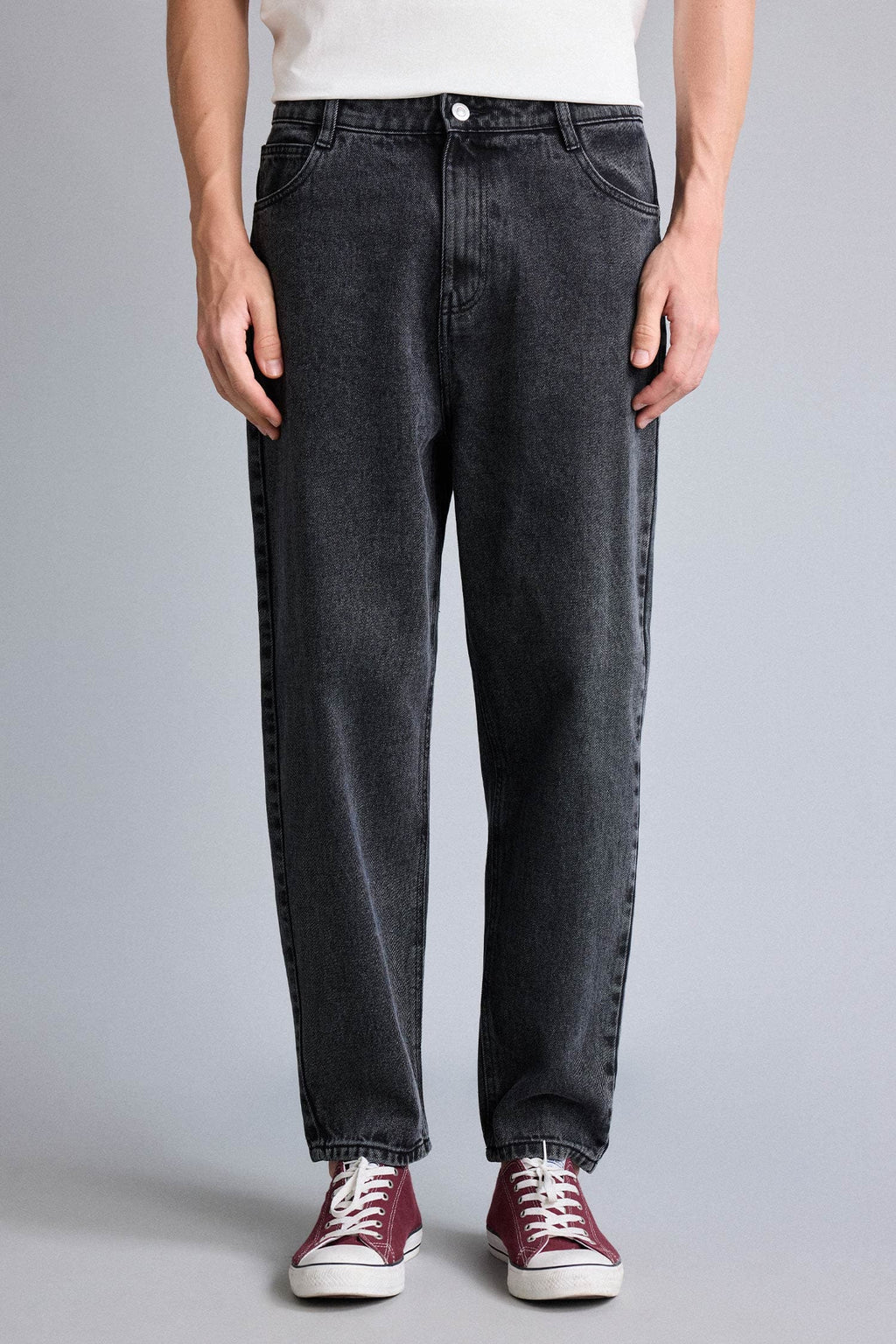 Balloon Fit Normal Waist Tapered Leg Jeans