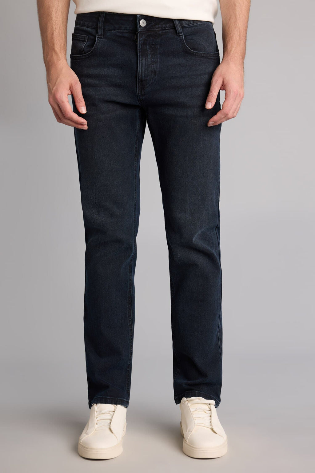 Sergio Regular Fit Regular Waist Pipe Leg Straight Leg Jeans
