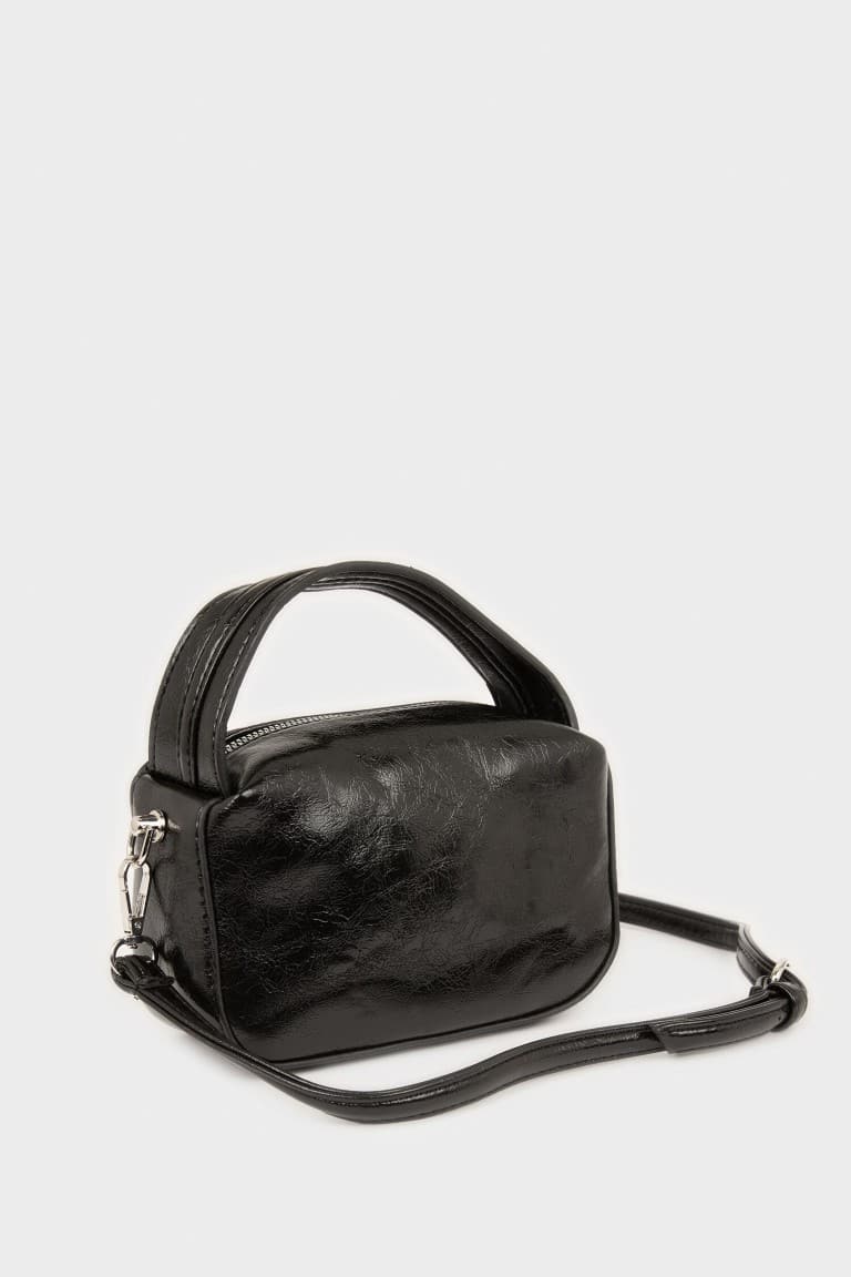 Women Crossbody Bag Secondary image