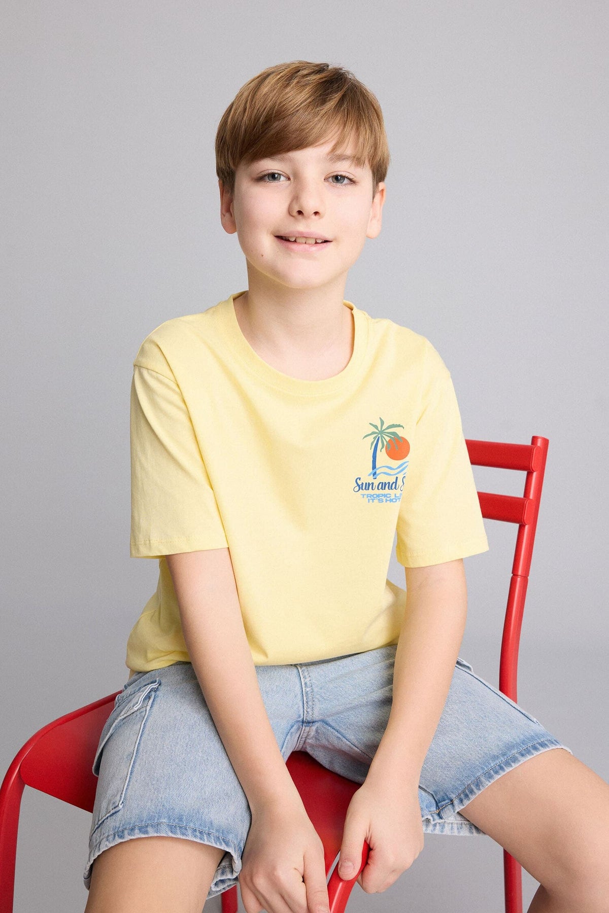 100% Cotton New Regular Crew Neck Printed Short Sleeve T-Shirt Boy