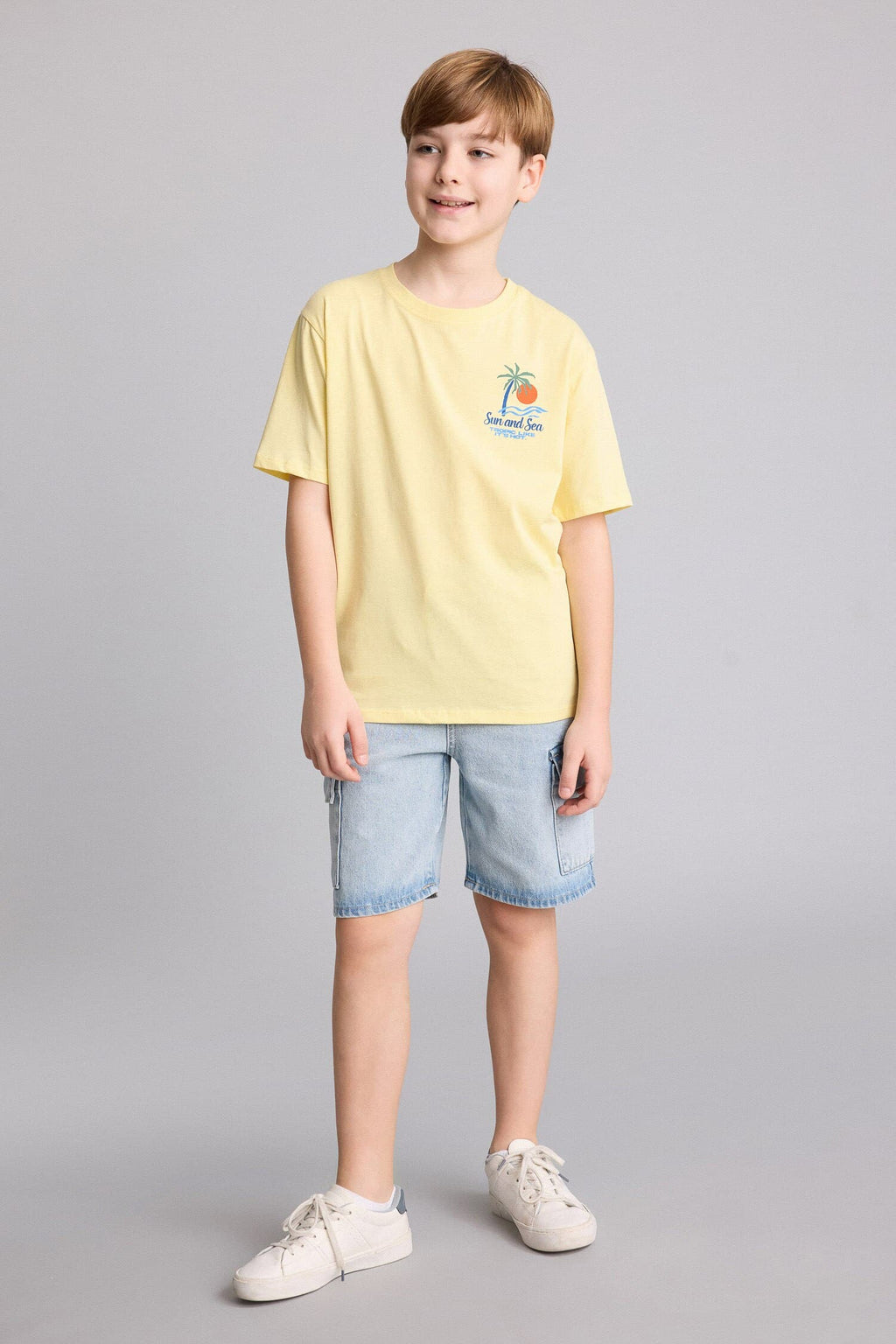100% Cotton New Regular Crew Neck Printed Short Sleeve T-Shirt Boy