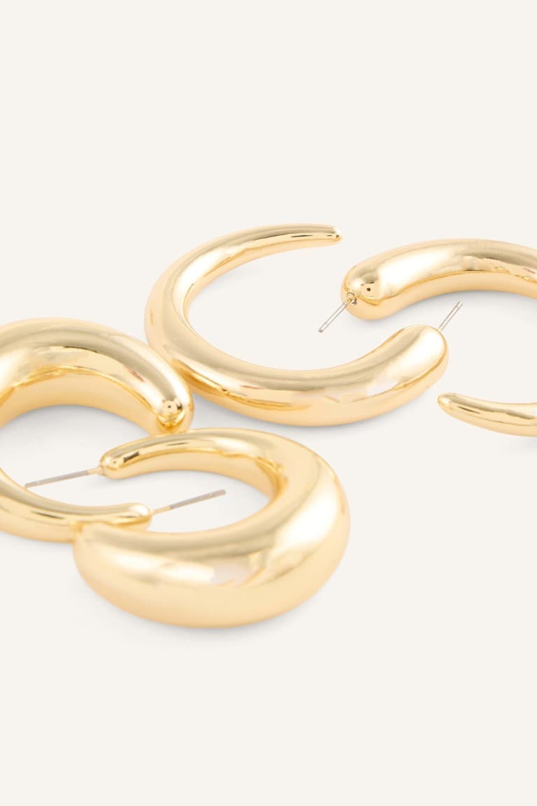 Women 2-Pack C Form Earrings Secondary image