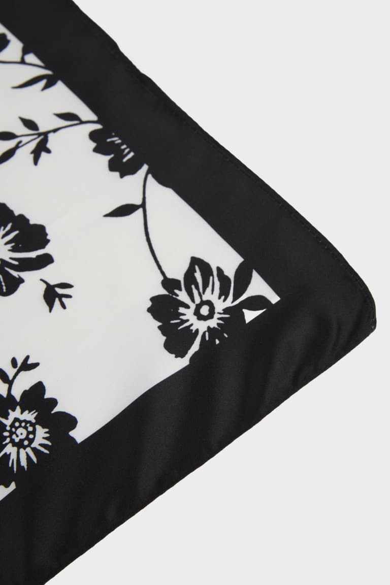 Patterned Satin Scarf Girl