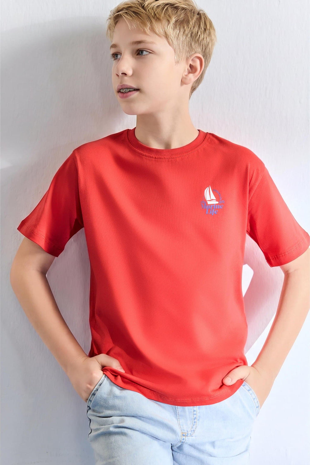 100% Cotton New Regular Fit Crew Neck Printed Short Sleeve Red T-Shirt Boys