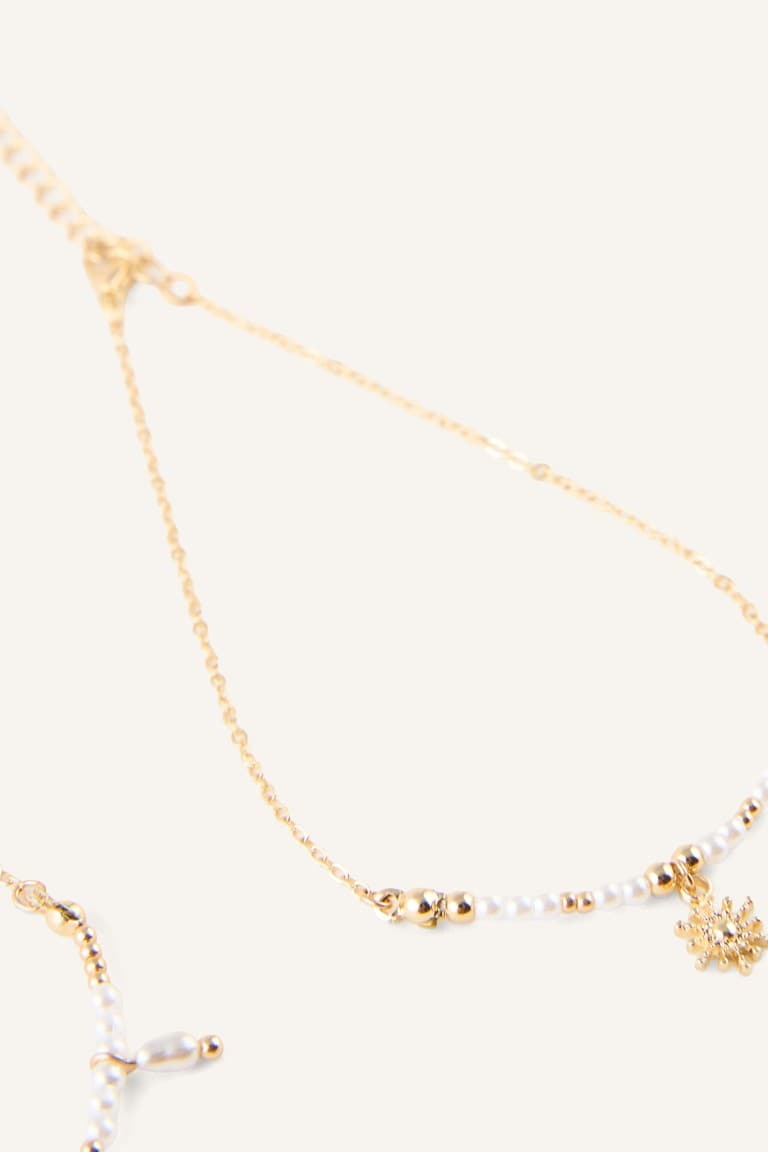 Women 4-Piece Bracelet Set