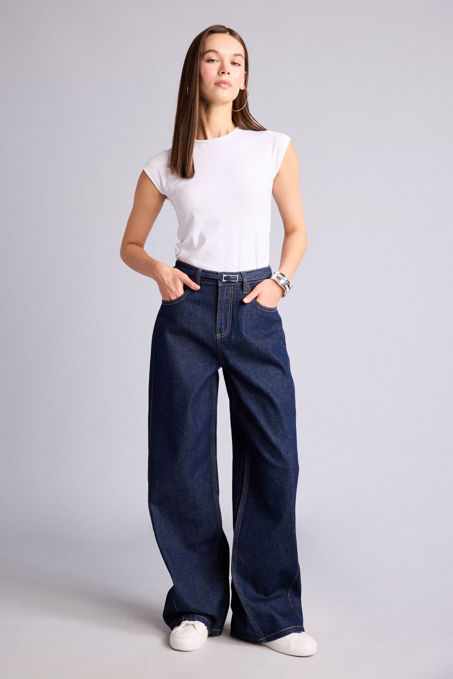 Wide Leg High Waist Straight Leg Long Jeans Secondary image
