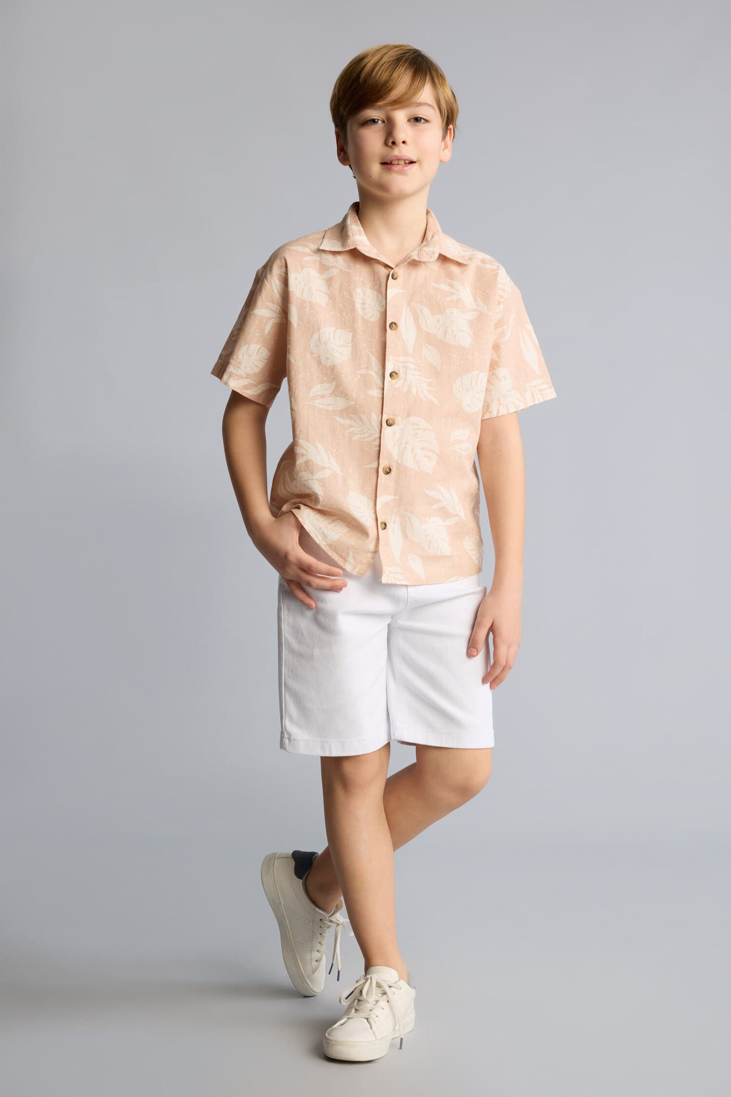 100% Cotton Regular Fit Tropical Patterned Short Sleeve Shirt Boy Secondary image