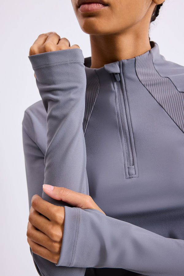 Slim Fit Stretchy Fabric Stand-Up Collar Half Zipper Sportsman Long Sleeve Basic T-Shirt