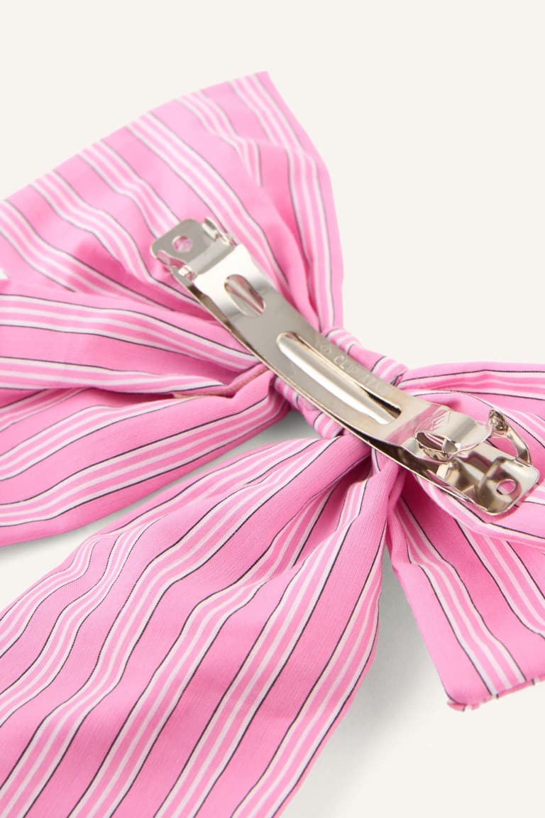 Women Bow Clasp