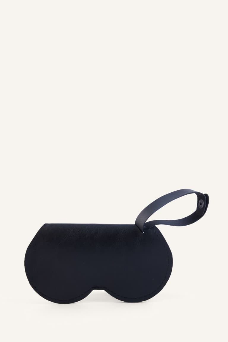 Women Black Sunglasses Case