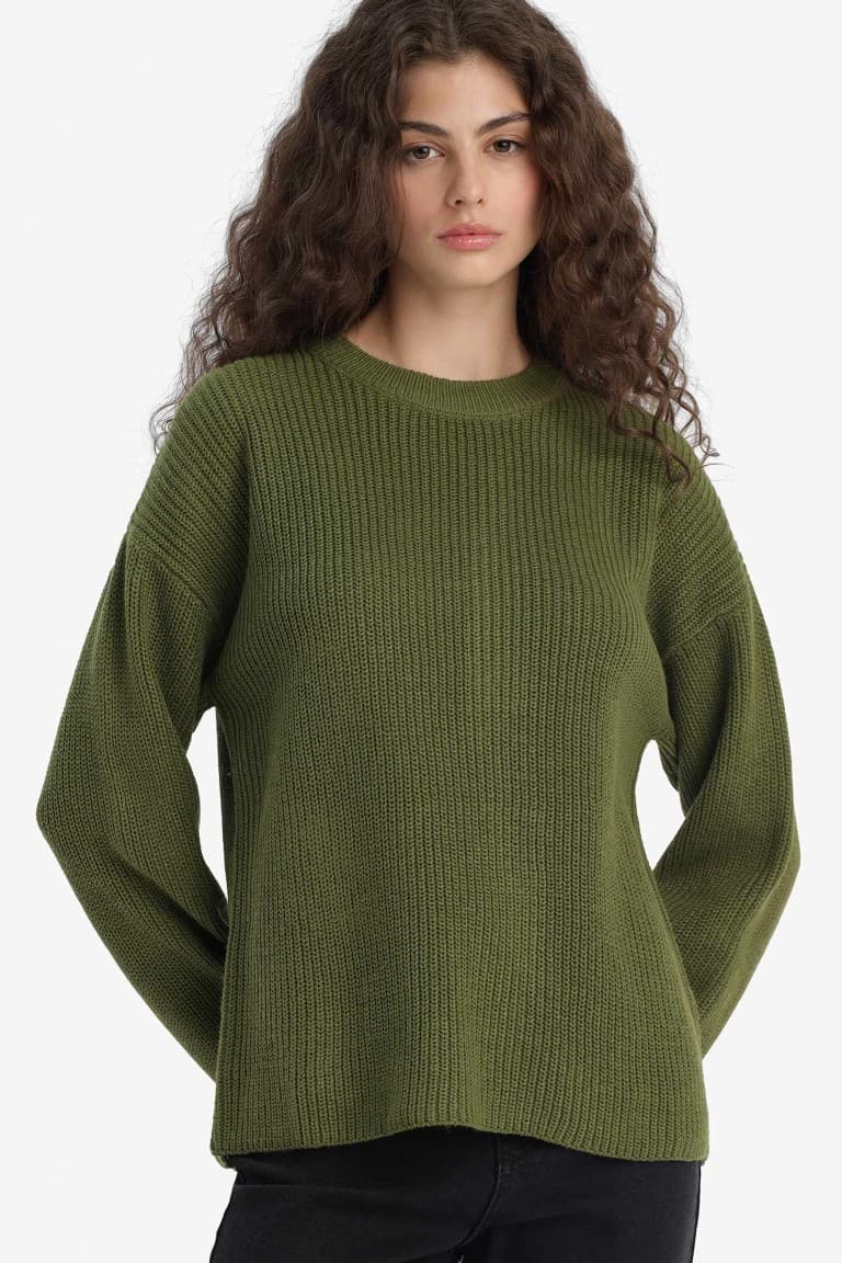 Regular Fit Crew Neck Selanik Fabric Basic Plain Knitwear Sweater Main image