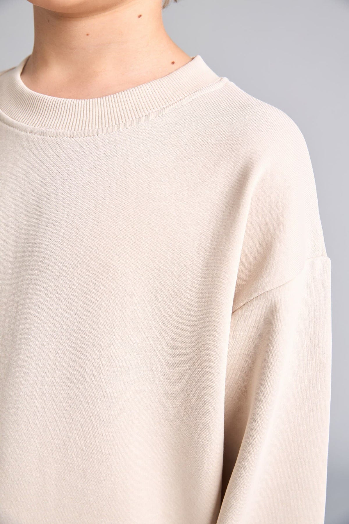 Overless Crew Neck Beige Sweatshirt Boy