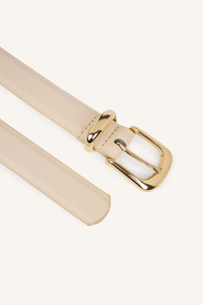 Women Metal Rectangle Buckle Thin Faux Leather Jean Belt