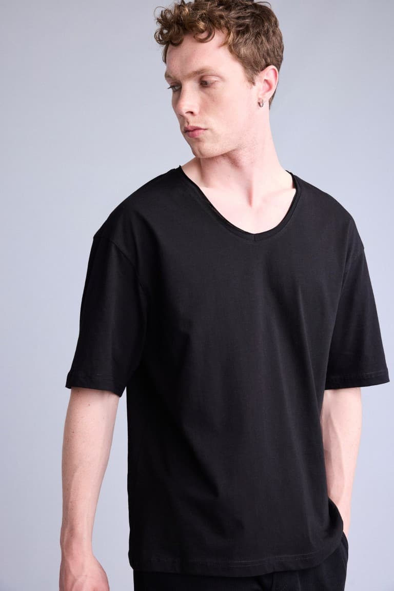 100% Cotton Boxy Fit V-Neck Pressed Washed Effect Short Sleeve T-Shirt