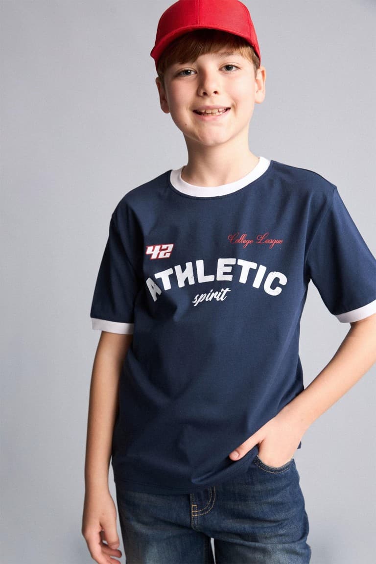 100% Cotton New Regular Crew Neck Printed Short Sleeve T-Shirt Boy
