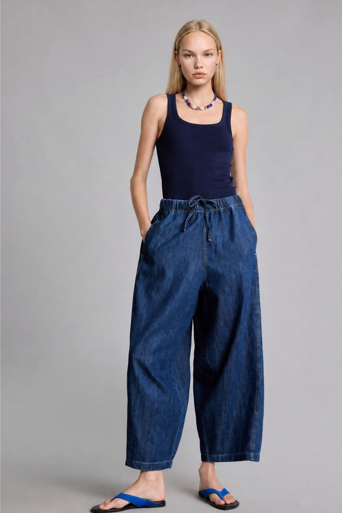 Barrel Fit High Waist Trousers