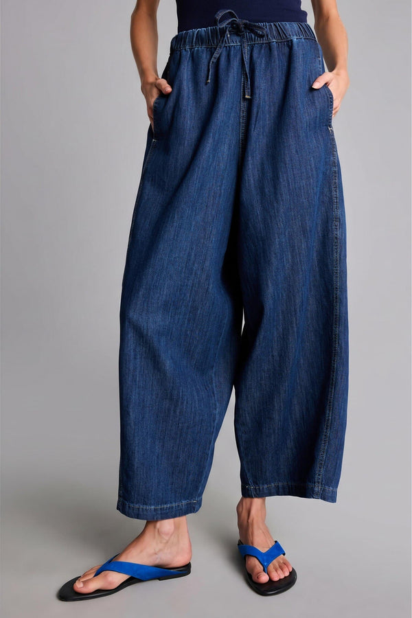Barrel Fit High Waist Trousers