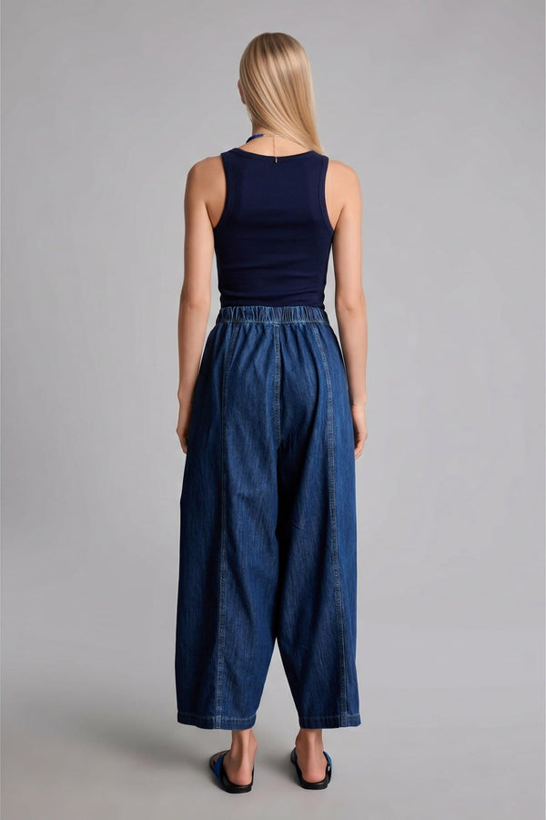 Barrel Fit High Waist Trousers