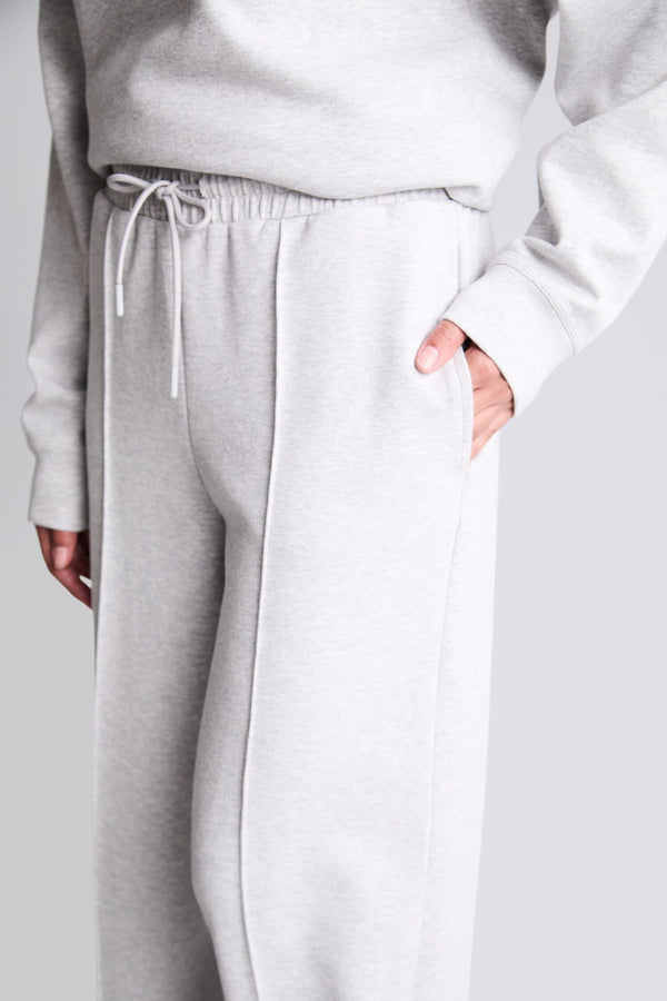 Barrel Fit Front Seam Wide Leg Long Sports Pants with Pockets