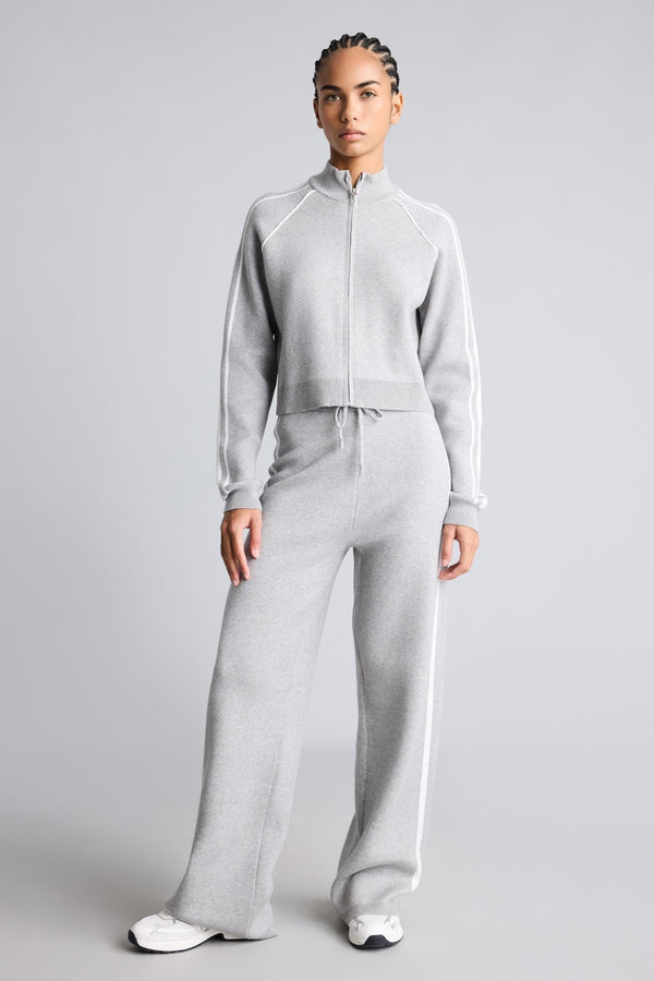 Standard Fit-Zippered Cardigan