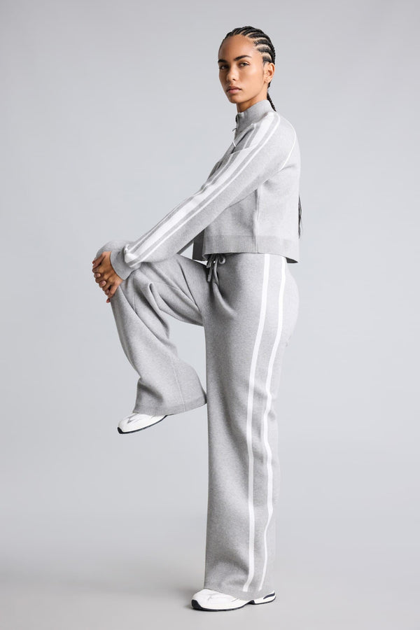 Standard Fit, Wide Leg Elastic Waist Sweatpants