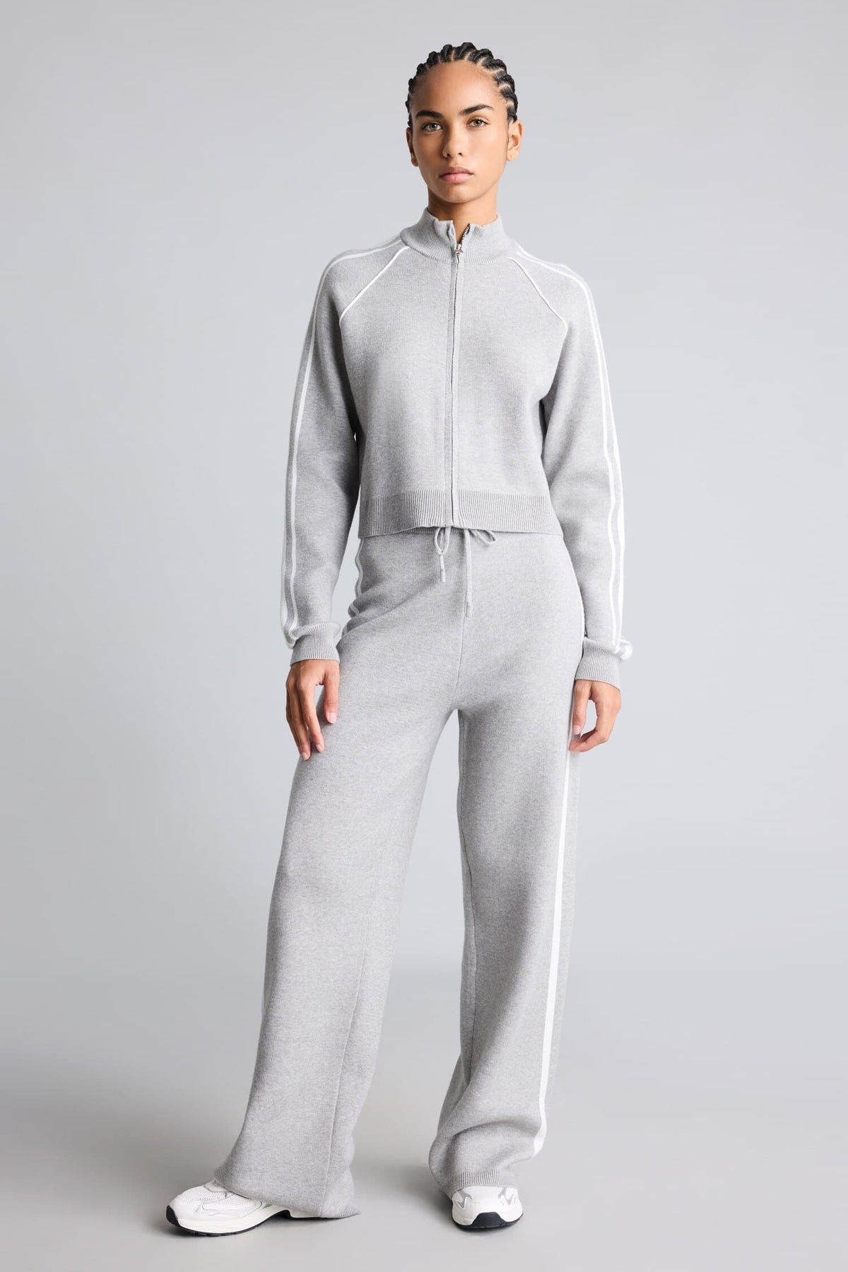 Standard Fit, Wide Leg Elastic Waist Sweatpants
