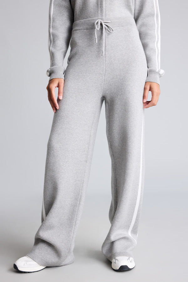 Standard Fit, Wide Leg Elastic Waist Sweatpants