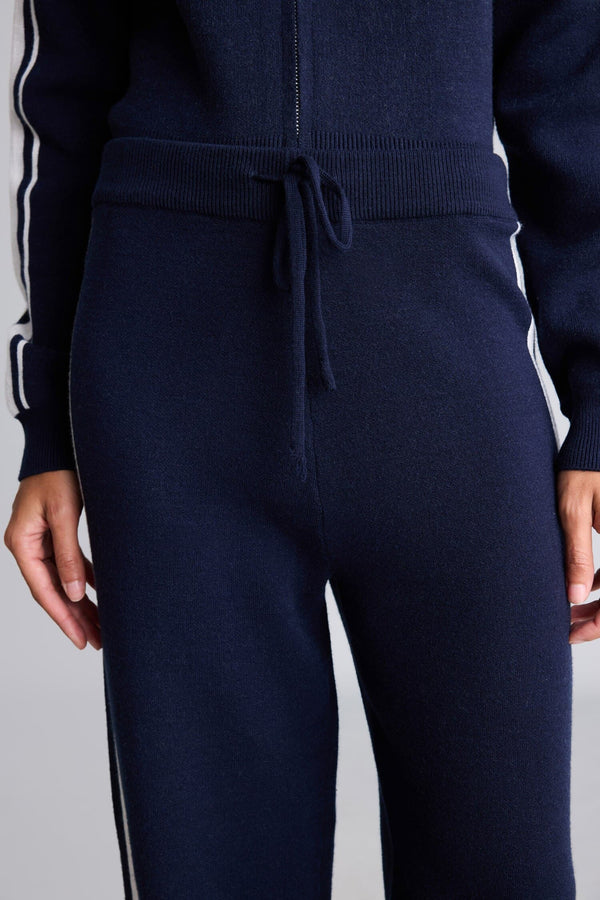 Standard Fit, Wide Leg Elastic Waist Sweatpants