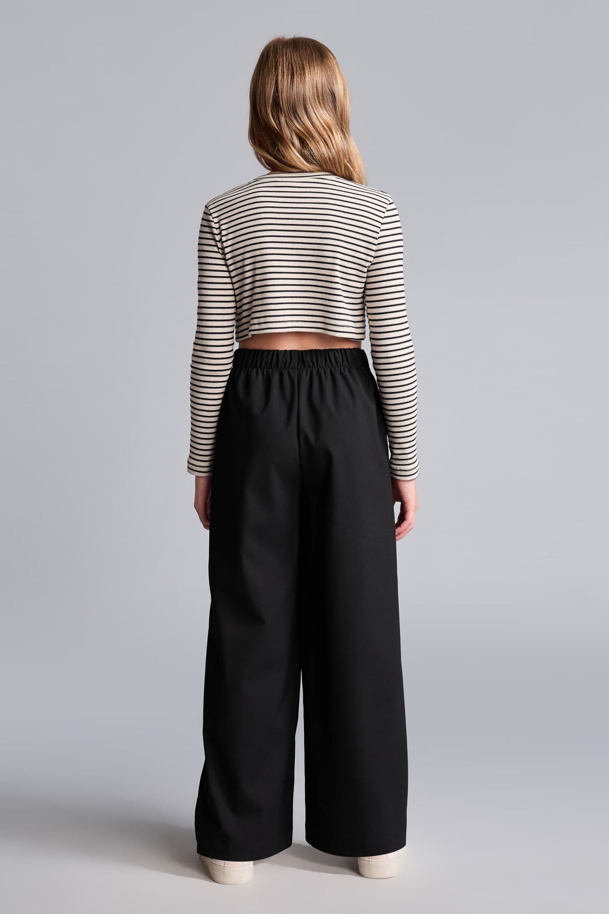 Wide Leg Grey Pants Girl
